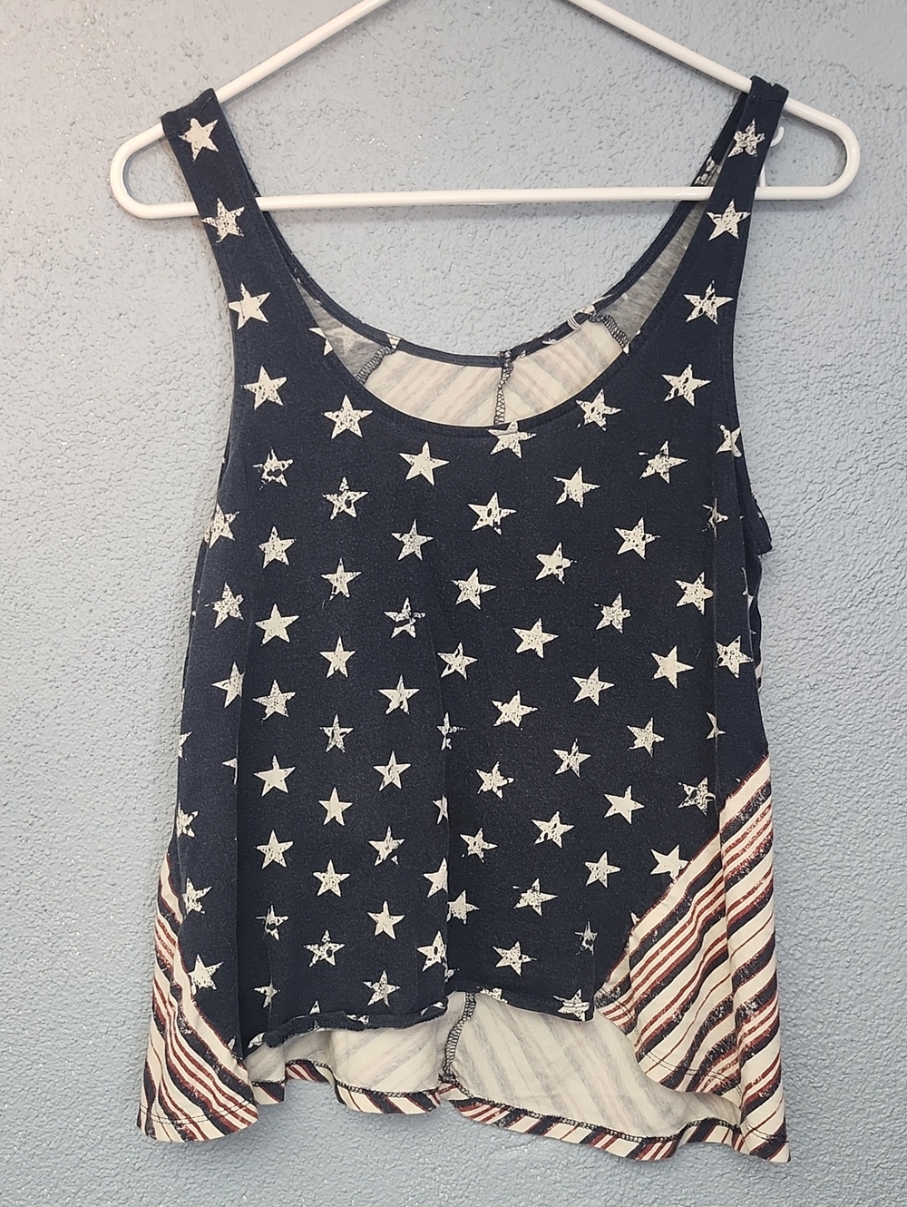 Sleeveless Star Print Tank Top - Black & White
